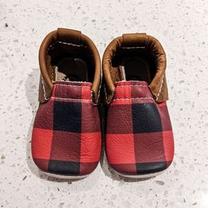 BNIB Minimoc Cabin Shoe - size 3